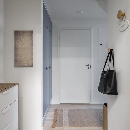 Luxus -loft 7 Min Train To Airport
