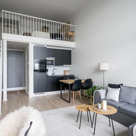Luxus -loft 7 Min Train To Airport