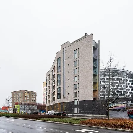 Luxus -loft 7 Min Train To Airport 아파트
